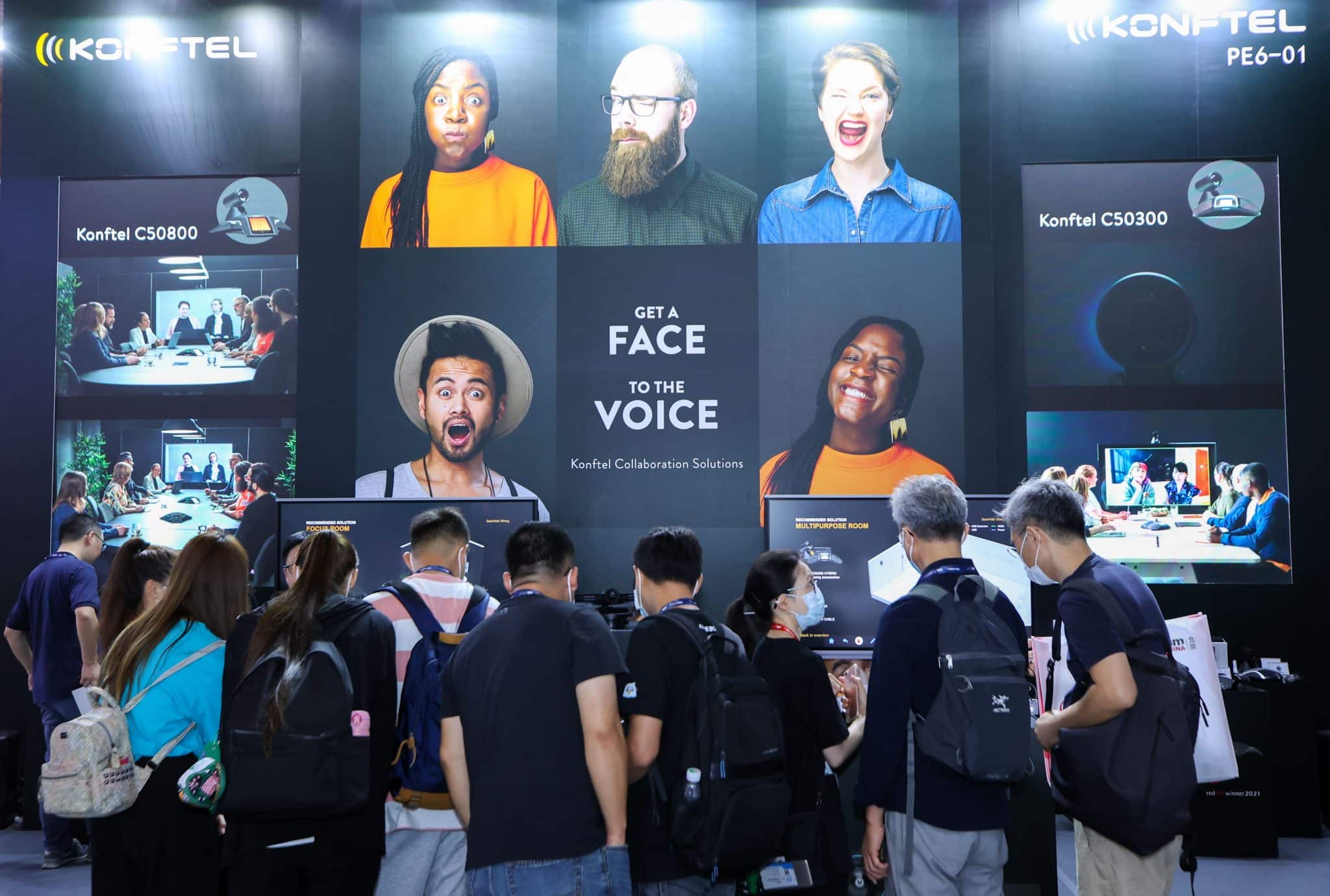 Show booth 4-min